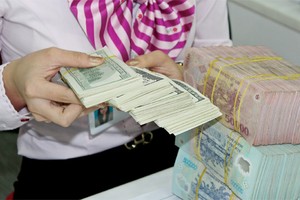 Kinh tế vĩ mô và nghịch lý niềm tin